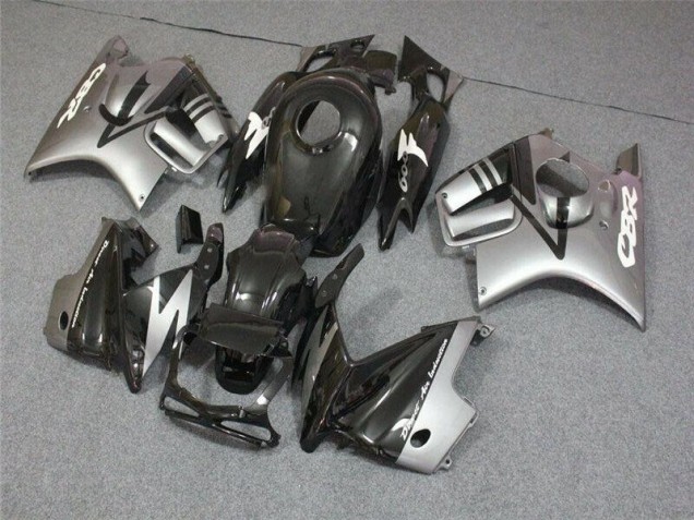 Nero Kit Carenatura Iniezione CBR 600 F3 95-98 Nero Kit Carenatura Iniezione CBR 600 F3 95-98